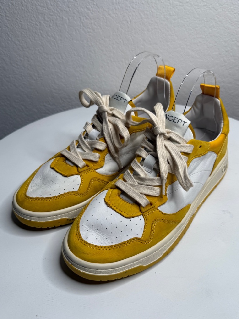 Oncept Phoenix Sneakers Yellow Maize Leather Lace Up Retro Style Size 9